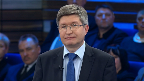 Лосев: укрепление рубля сейчас снижает инфляцию