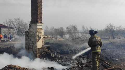В МЧС рассказали о состоянии пожарных, пострадавших в Красноярском крае
