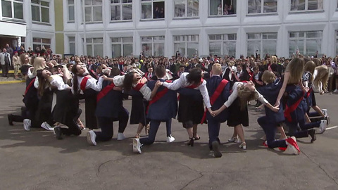 Выпускники прощаются со школой: с 26 мая начинаются экзамены
