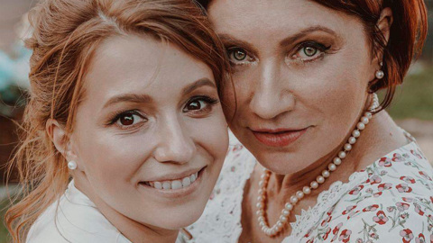 Официально бабушка: Роза Сябитова сообщила о рождении внучки
