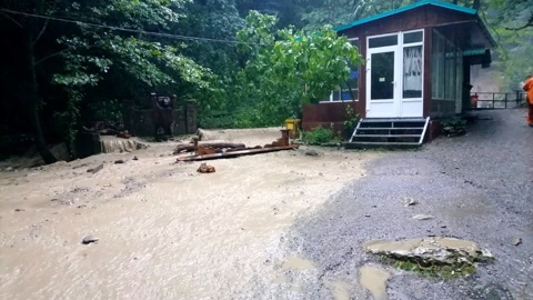 Популярные туробъекты, пострадавшие от непогоды, начинают восстанавливать в Сочи