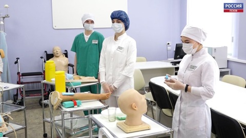 Великолукский медицинский колледж увеличивает приём абитуриентов