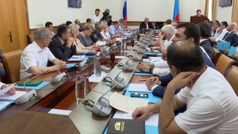 Власти Дагестана обсуждают модернизацию первичного звена здравоохранения
