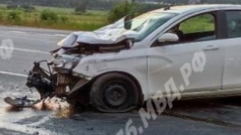 В Ярославском районе в ДТП с грузовиком пострадал мужчина