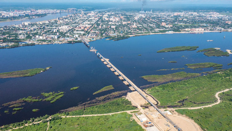 Русловые и пойменные опоры закончили возводить на новом мосту через Зею