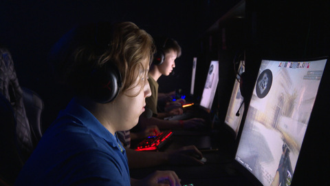 Один из первых в стране официальный чемпионат по Counter-Strike проходит в Иркутской области