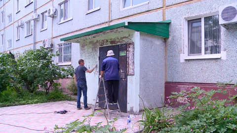 В Благовещенске иногороднего предпринимателя накажут рублём за расклейку афиш