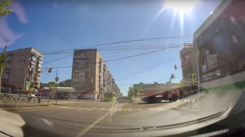 В Рыбинске в ДТП с пожарной машиной пострадала девочка