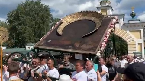 В Тутаеве прошел крестный ход с иконой Всемилостивого Спаса