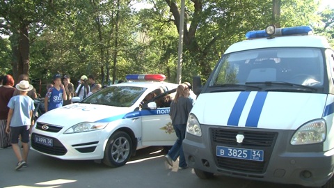 В Волгограде воспитанников детского лагеря познакомили с историей полиции