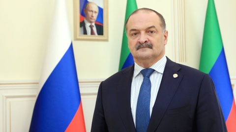 Меликов поздравил генерал-майора Эседуллу Абачева