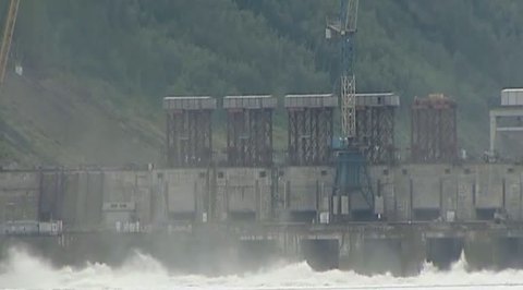Усть-Среднеканская ГЭС запущена в эксплуатацию после 20 лет строительства