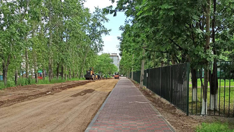 В Благовещенске ремонтируют подъезды к соцучреждениям