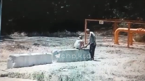 В Краснодаре объявили в розыск педофила, приставшего к девочкам