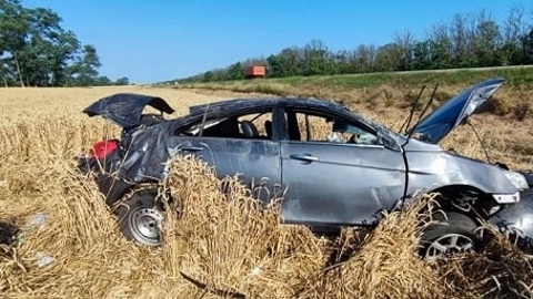 На Кубани в ДТП на трассе погибла девятилетняя девочка