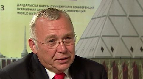 Альфред Гузенбауэр: еврозона сохранится благодаря Германии