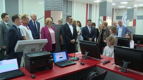 Делегация из республики Беларусь познакомилась с работой цифрового парка ПсковГУ и научными программами