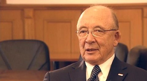 Дейл Томас Мортенсен: проблемами молодежной безработицы следовало заняться раньше