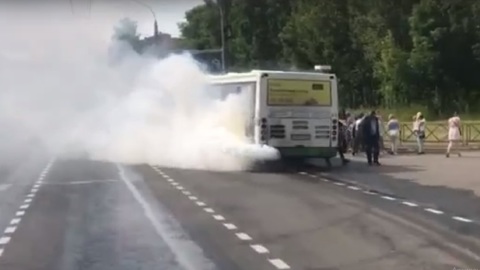 В Ярославле задымился автобус с пассажирами