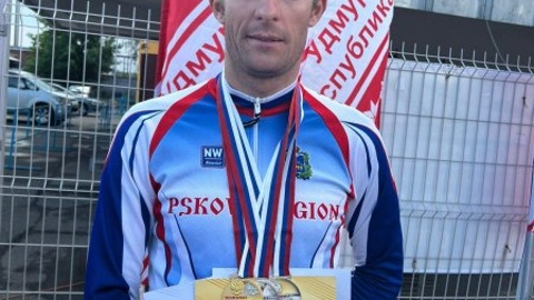 Пскович Иван Макаров взял "золото" и "серебро" на Чемпионате России по велоспорту-шоссе