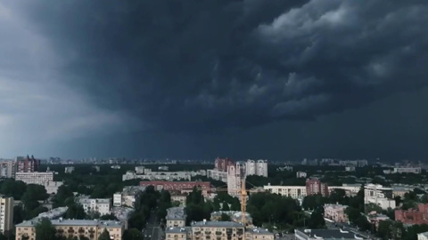 "Зельда" отдохнула и вновь устроила мокрое шоу в Петербурге