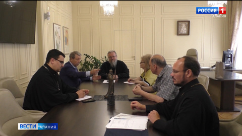 Во Владикавказе прошла рабочая встреча епископа Герасима и председателя Общественного совета города Михаила Шаталова