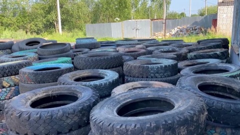В Коряжме идет массовый сбор старых автомобильных покрышек