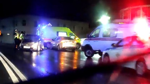Во Владимире на Вокзальном спуске столкнулись две легковушки