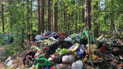 Кладбища в районах Карелии очистили от мусора