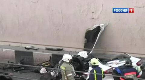 Водитель BMW не справился с управлением: два человека погибли