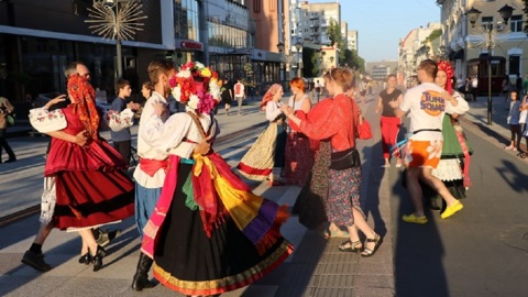 "Саратовские вечерки" провели в день фольклора