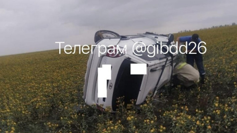На Ставрополье в аварию попала семья. Есть жертвы