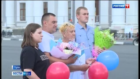 13 тульских медиков вернулись домой из Мариуполя