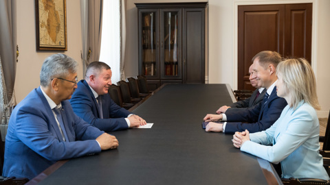 Губернатор Волгоградской области провел рабочую встречу с руководителем Федерального казначейства