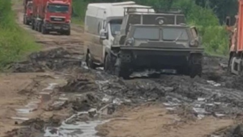 В озерном районе Бурятии размыло региональную дорогу