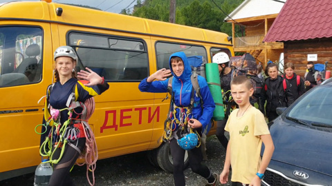Участники Всероссийских соревнований "Школа безопасности" прошли по "Маршруту выживания"