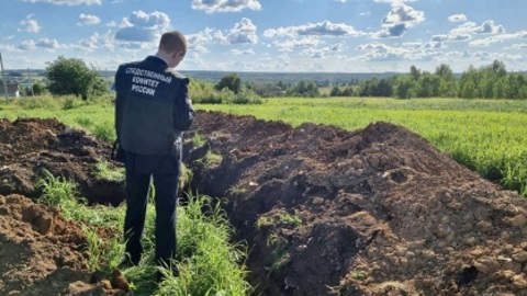 Скелеты мужчины и женщины обнаружили при раскопке траншеи в Удмуртии