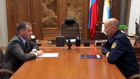 Губернатор Александр Цыбульский провел встречу с новым начальником регионального УФСИН Михаилом Девятовым