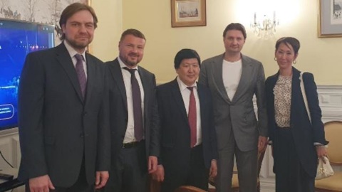 В Улан-Удэ приедет Эдгард Запашный