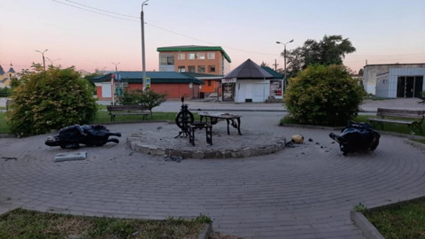 Жителя Урюпинска обязали возместить ущерб за разгром городской достопримечательности