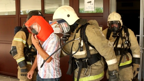 В Волгограде прошли учения по ликвидации пожара на объекте с массовым пребыванием людей