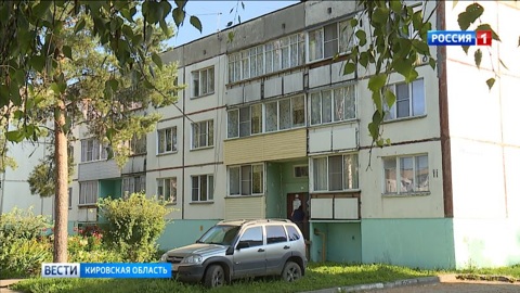 Подрядчик обманул жильцов дома, с текущей крышей в Бахте