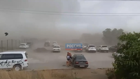 Пыльная буря поднялась в Ейске