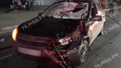 В Ярославле сбили мужчину, переходившего дорогу в неположенном месте