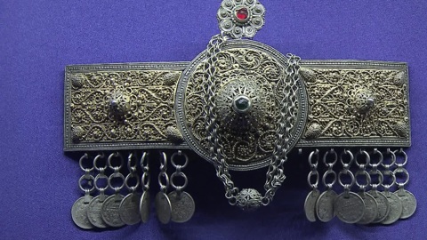 Музей-заповедник "Царицыно" представляет выставку "Путь Патимат. Женский мир в традиционном и современном искусстве Дагестана"