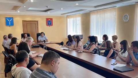 В области реализуются дополнительные меры по поддержке рынка труда