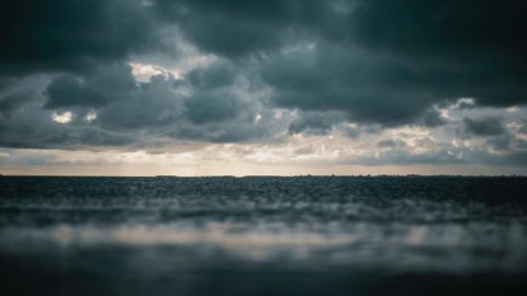 Купаться на надувных матрасах запретили в Анапе