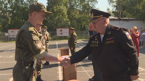 В САФУ первый выпуск студентов Военно-учебного центра торжественно принял присягу