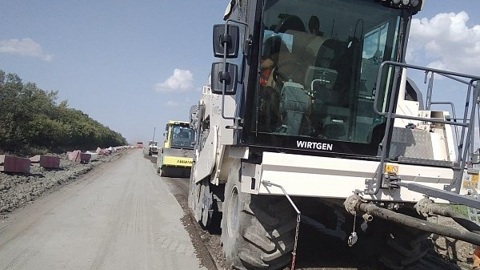 В волгоградском регионе для ремонта дорог применяют новые технологии