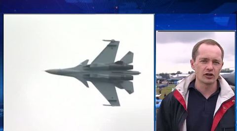 Выступления на МАКСе не могут начаться из-за облаков